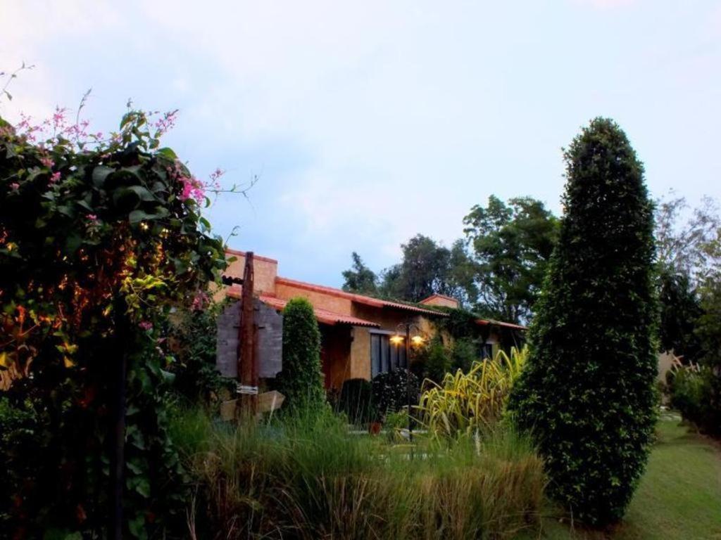 Villa Tuscany Country Resort Suan Phueng Buitenkant foto