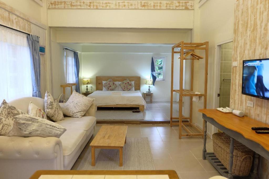 Villa Tuscany Country Resort Suan Phueng Buitenkant foto