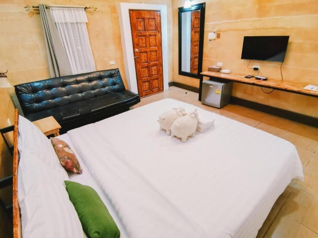 Villa Tuscany Country Resort Suan Phueng Buitenkant foto